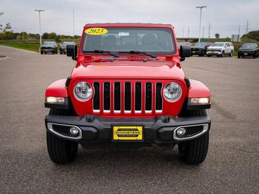 2023 Jeep Gladiator Overland