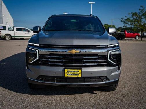2025 Chevrolet Suburban LT