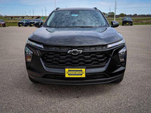 Mosaic Black Metallic 2026 Chevrolet Trax LT