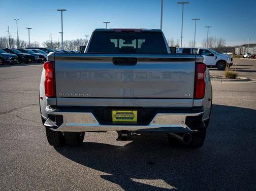 2026 Chevrolet Silverado 3500 LT