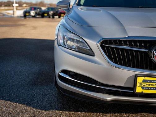 2017 Buick LaCrosse Essence