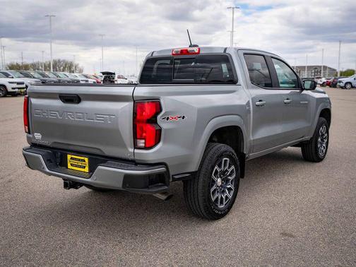 Sterling Gray Metallic 2023 Chevrolet Colorado LT