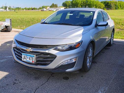 Silver Ice Metallic 2020 Chevrolet Malibu FWD LT