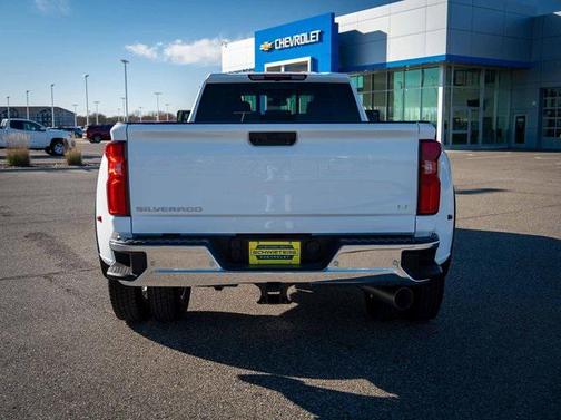 2026 Chevrolet Silverado 3500 LT