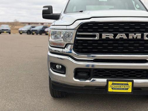 Bright White Clearcoat 2024 RAM 2500 Big Horn Crew Cab 4x4 6'4' Box