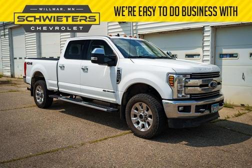 Oxford White 2019 Ford F-250 Lariat