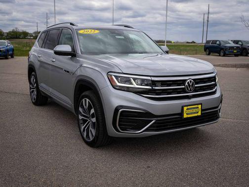 Pyrite Silver Metallic 2022 Volkswagen Atlas 3.6L SEL Premium
