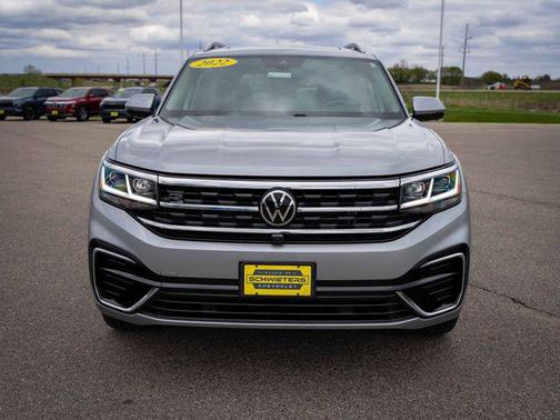 Pyrite Silver Metallic 2022 Volkswagen Atlas 3.6L SEL Premium
