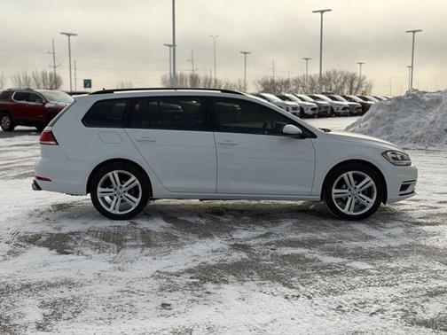 2019 Volkswagen Golf SportWagen TSI S