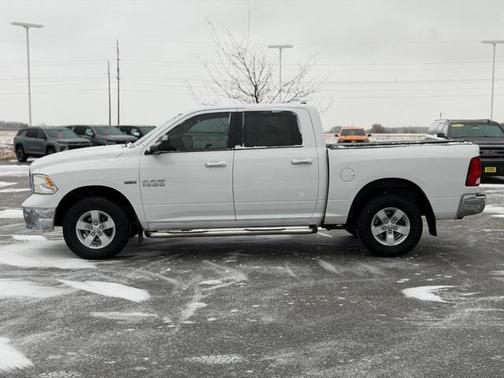2018 RAM 1500 SLT