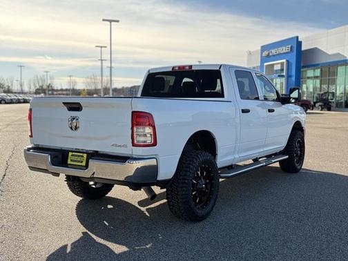 2024 RAM 2500 Tradesman Crew Cab 4x4 6'4' Box