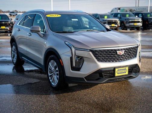 2025 Cadillac XT4 Premium Luxury