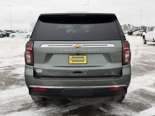 2023 Chevrolet Suburban LT