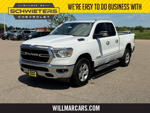 Bright White Clearcoat 2019 RAM 1500 Big Horn
