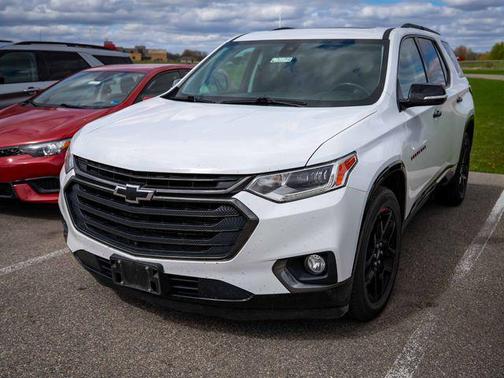 Summit White 2019 Chevrolet Traverse Premier