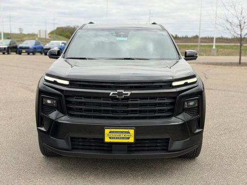 Mosaic Black Metallic 2026 Chevrolet Traverse LT