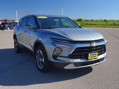 Sterling Gray Metallic 2025 Chevrolet Blazer 2LT