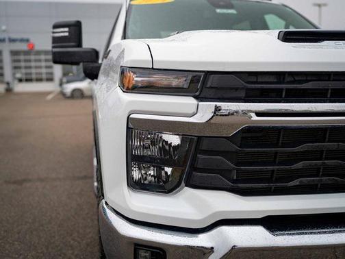 2024 Chevrolet Silverado 3500 LT