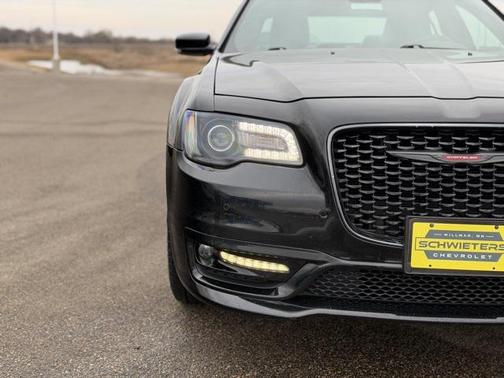 2021 Chrysler 300 S