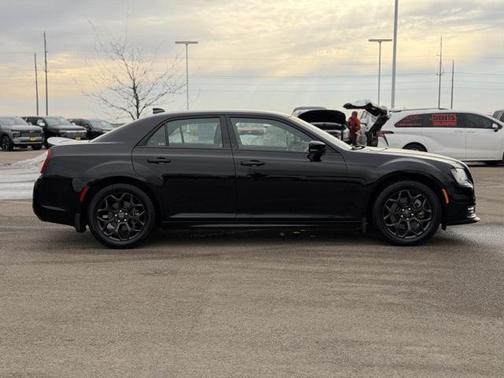 2021 Chrysler 300 S