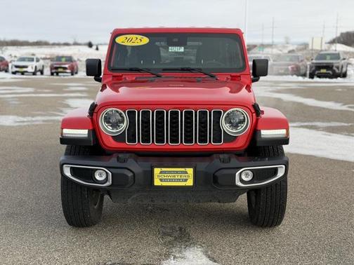 2025 Jeep Wrangler 4-Door Sahara 4x4