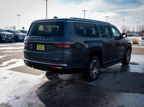 2024 Jeep Wagoneer L Series II 4x4