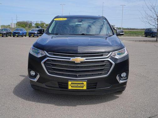 Mosaic Black Metallic 2020 Chevrolet Traverse Premier