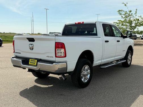 Bright White Clearcoat 2024 RAM 2500 Big Horn Crew Cab 4x4 6'4' Box