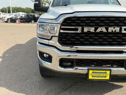 Bright White Clearcoat 2024 RAM 2500 Big Horn Crew Cab 4x4 6'4' Box