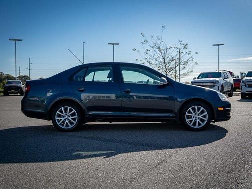 2010 Volkswagen Jetta Limited Edition