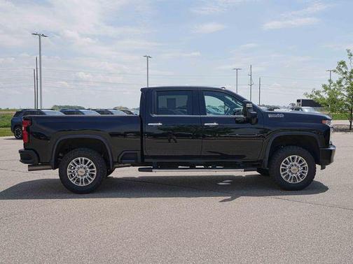 Black 2022 Chevrolet Silverado 2500 High Country