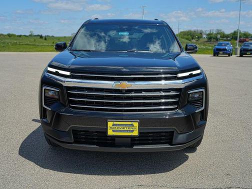 Mosaic Black Metallic 2026 Chevrolet Traverse LT