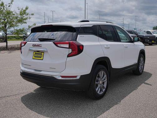 Summit White 2023 GMC Terrain SLT