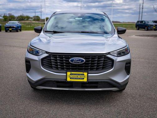 Iconic Silver Metallic 2023 Ford Escape SE