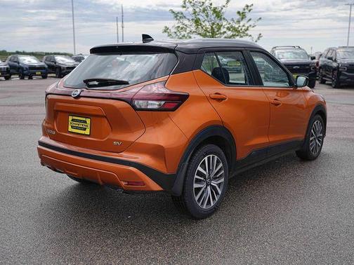 Monarch Orange/Super Black 2021 Nissan Kicks SV