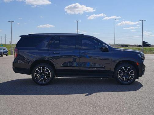 Dark Ash Metallic 2023 Chevrolet Tahoe 4WD RST