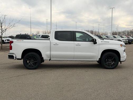 Summit White 2026 Chevrolet Silverado 1500 RST