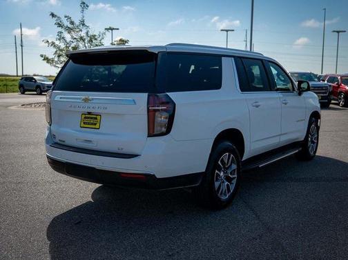 2024 Chevrolet Suburban LT