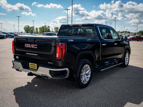 2021 GMC Sierra 1500 SLT