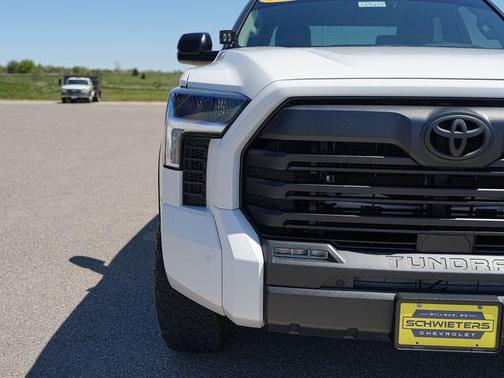 Ice Cap 2023 Toyota Tundra SR5
