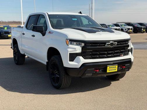 Summit White 2026 Chevrolet Silverado 1500 LT Trail Boss