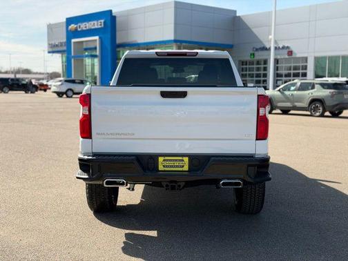 Summit White 2026 Chevrolet Silverado 1500 LT Trail Boss