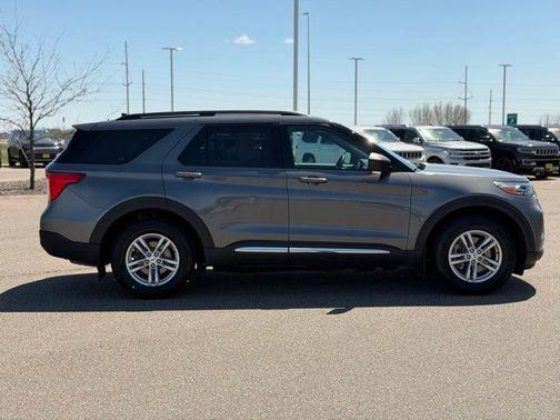 Carbonized Gray Metallic 2021 Ford Explorer XLT