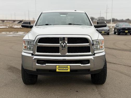 2017 RAM 2500 Tradesman Crew Cab 4x4 6'4' Box