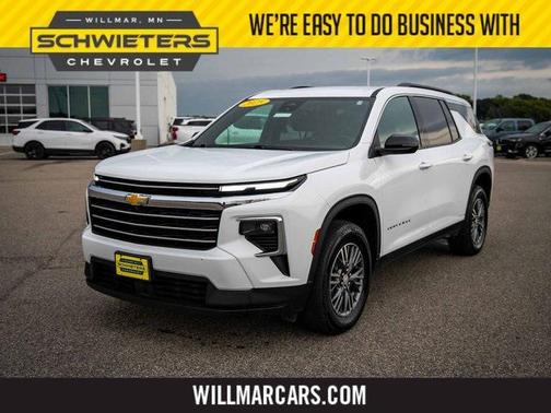 2025 Chevrolet Traverse LT