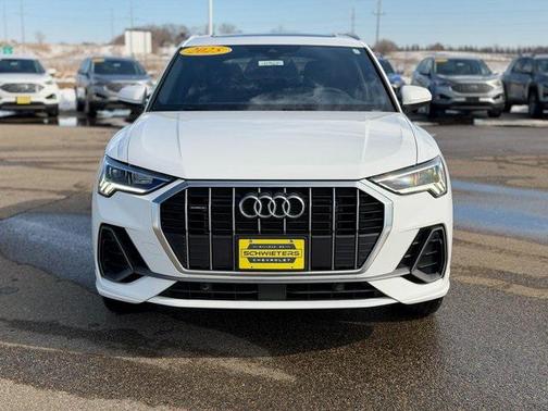 2025 Audi Q3 Premium 45 TFSI S line quattro Tiptronic