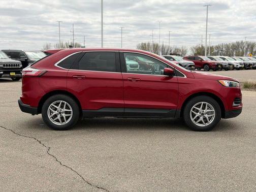 Red Metallic 2023 Ford Edge SEL