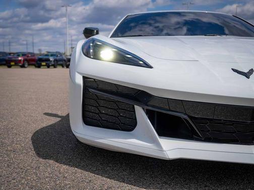 Arctic White 2024 Chevrolet Corvette Z06