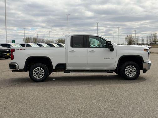 Summit White 2023 Chevrolet Silverado 2500 LT