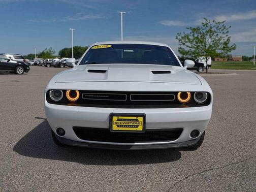 White Knuckle Clearcoat 2018 Dodge Challenger GT